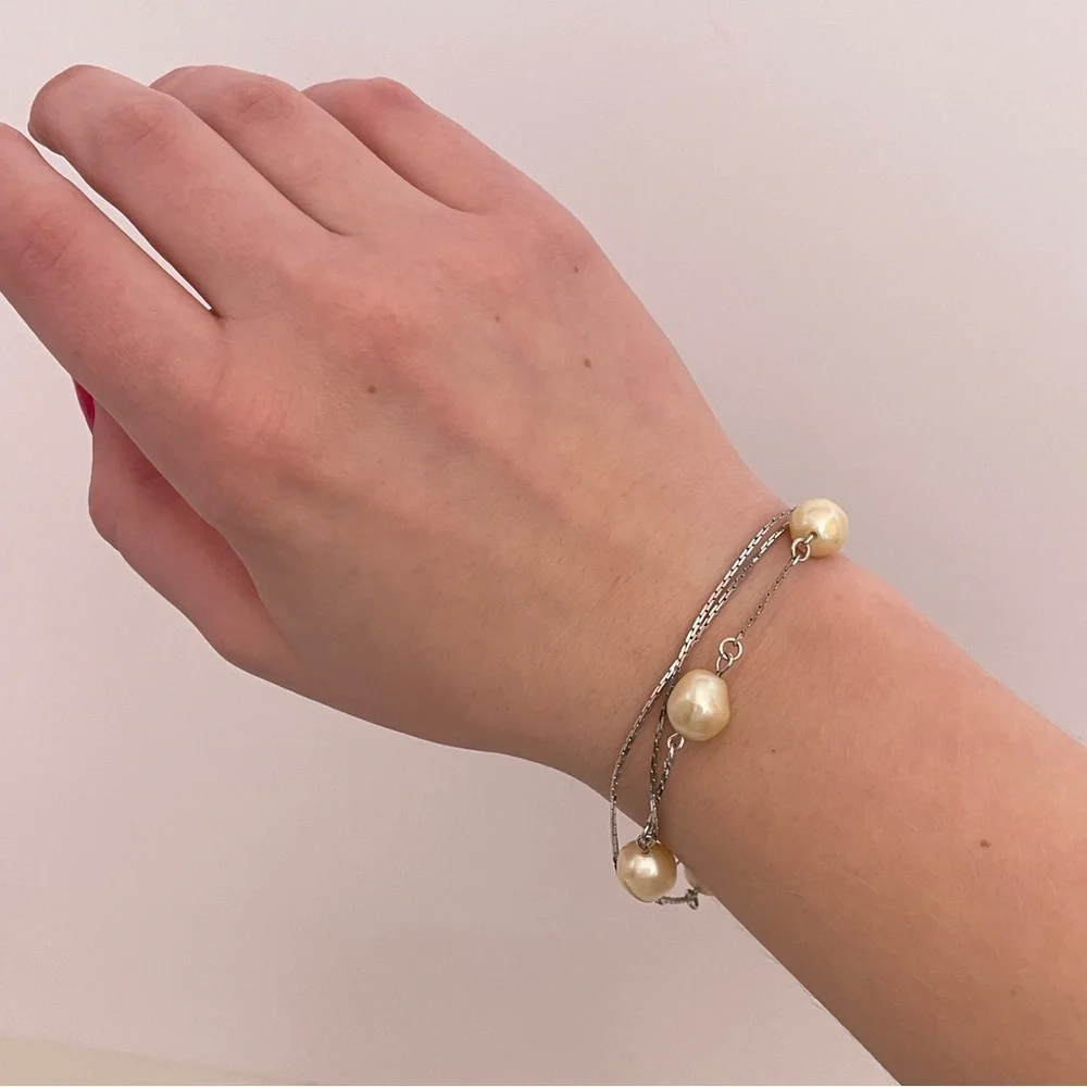 Vintage 80’s MONET Faux Pearl MermaidCore Bridal Preppy Classic Ballet Bracelet